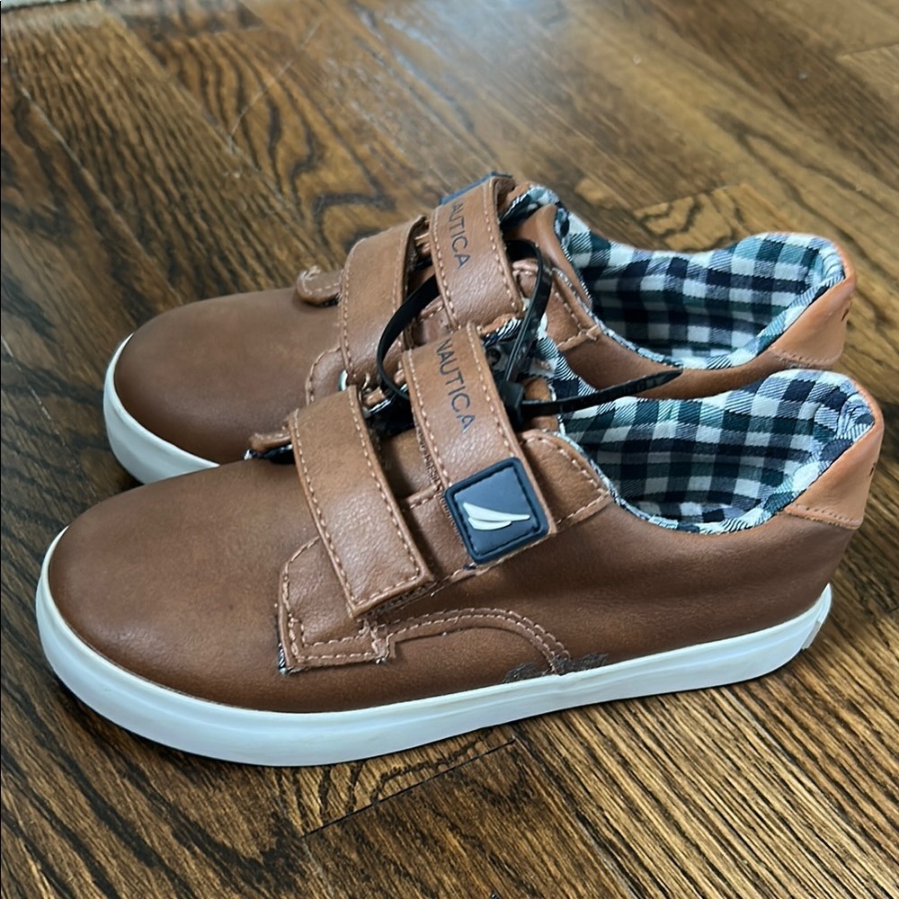 LIKE NEW Nautica Brown Velcro Sneakers